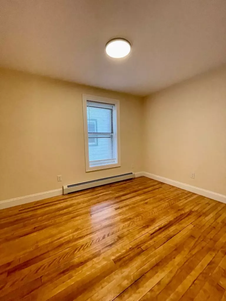 43 Campus Ct – JUNE 1ST, 2027