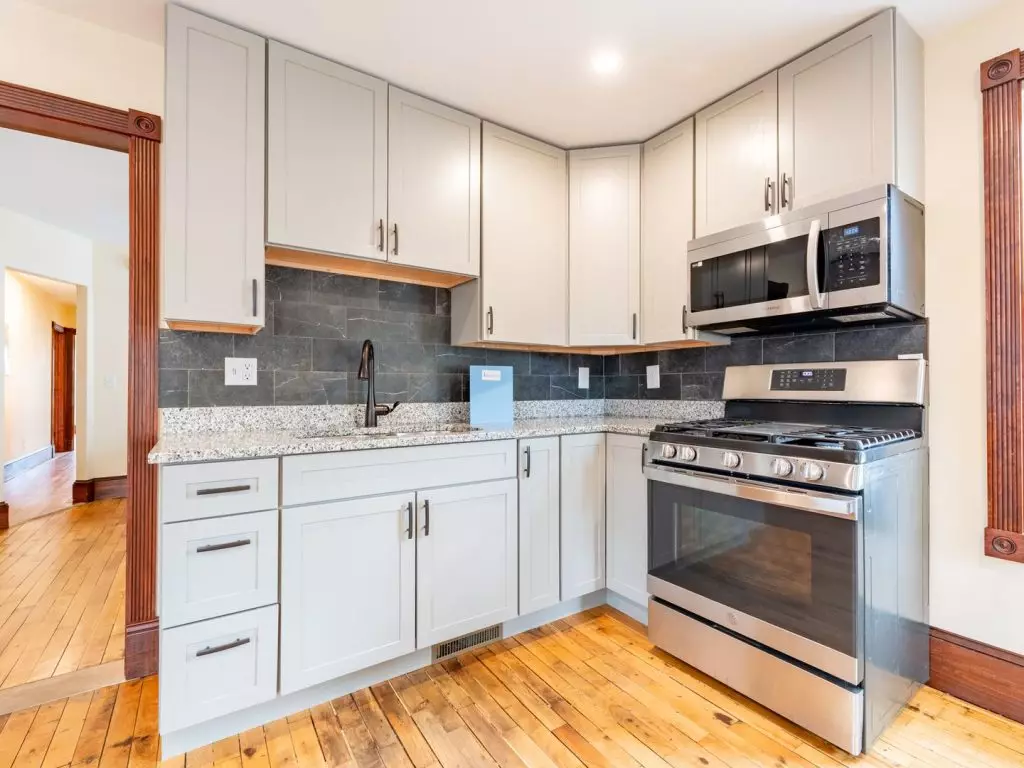 88 North Winooski Ave #1, Burlington, VT | 4 Bedroom + Office Near UVM | June 2027