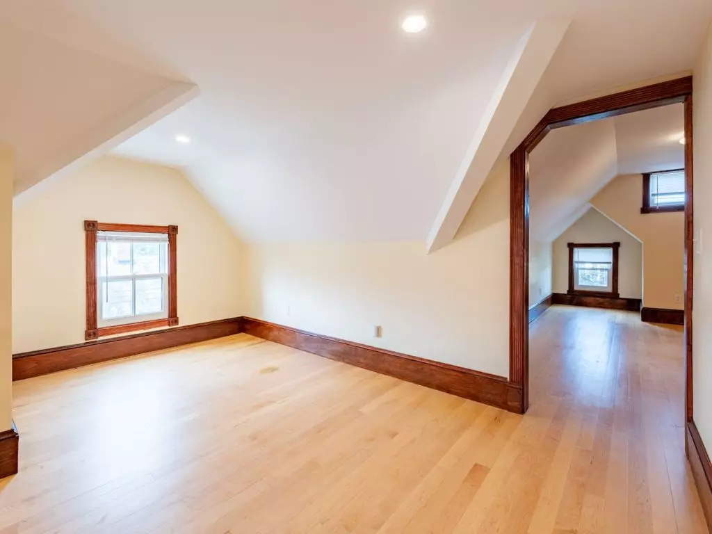 88 North Winooski Ave #1, Burlington, VT | 4 Bedroom + Office Near UVM | June 2027