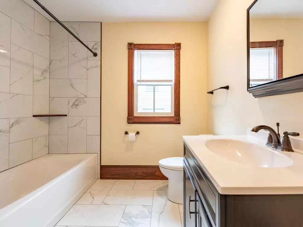 88 North Winooski Ave #1, Burlington, VT | 4 Bedroom + Office Near UVM | June 2027