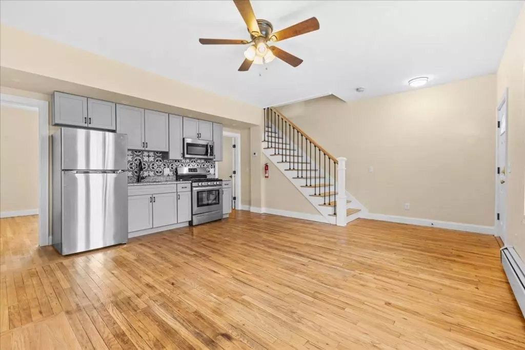 Newly Renovated 4 Bedroom + Office Apartment in Burlington, VT | Near UVM | June 2027