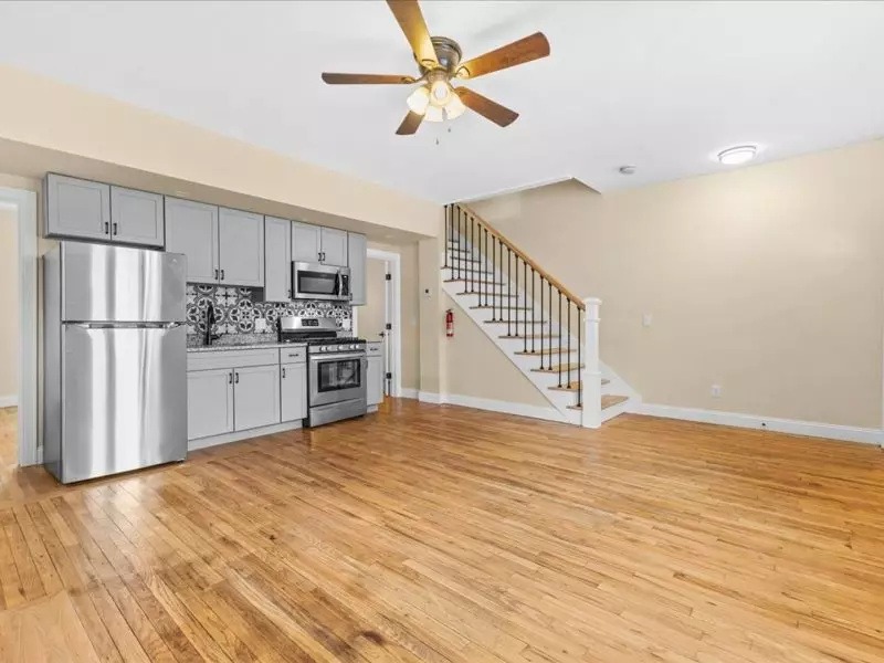 Newly Renovated 4 Bedroom + Office Apartment in Burlington, VT | Near UVM | June 2027
