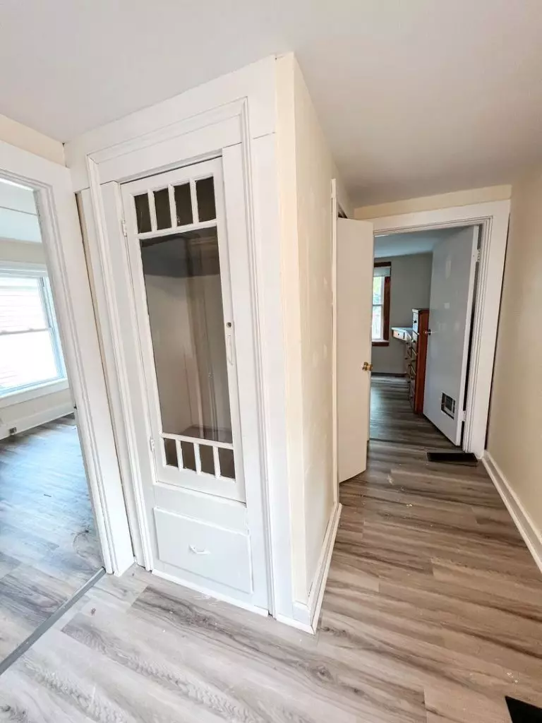 20 Cedar St, Burlington, VT | 5 Bedroom House with Private Yard & Parking | June 2027