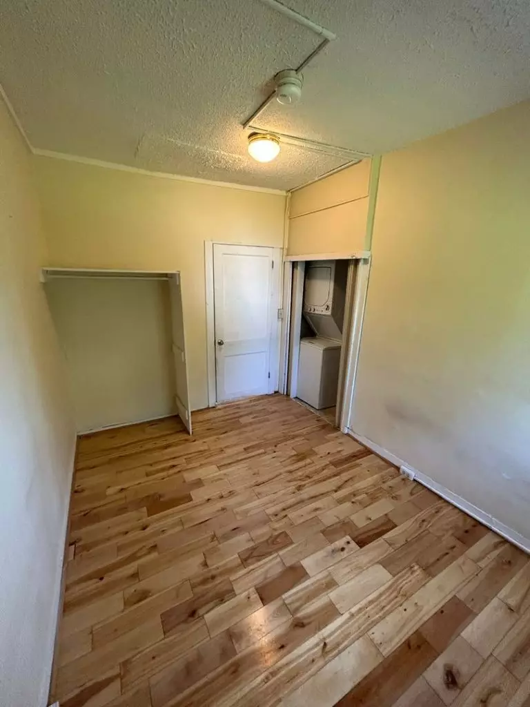 79B Chase St, Burlington, VT | 3 Bedroom Apartment Near UVM & Winooski | June 2027