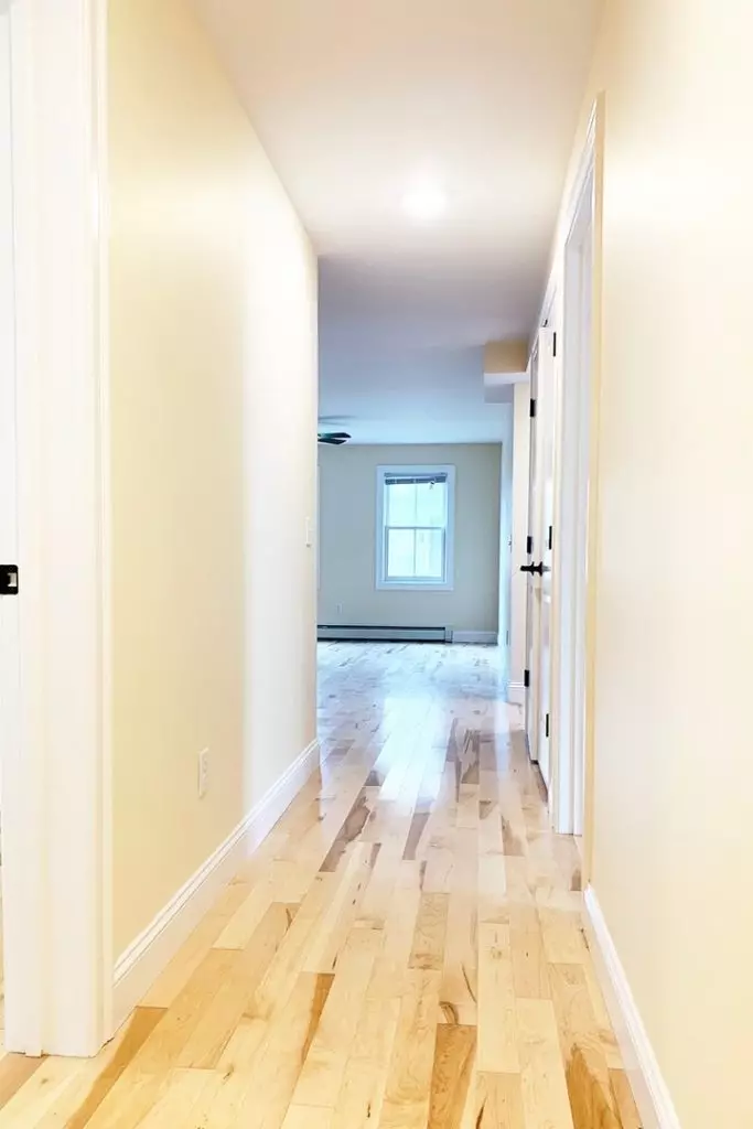 21 Peru St #1, Burlington, VT | Newly Renovated 4 Bedroom, 2 Bathroom Apartment Near Downtown | June 2027