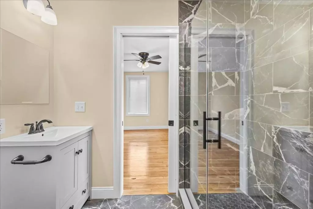 Newly Renovated 4 Bedroom + Office Apartment in Burlington, VT | Near UVM | June 2027