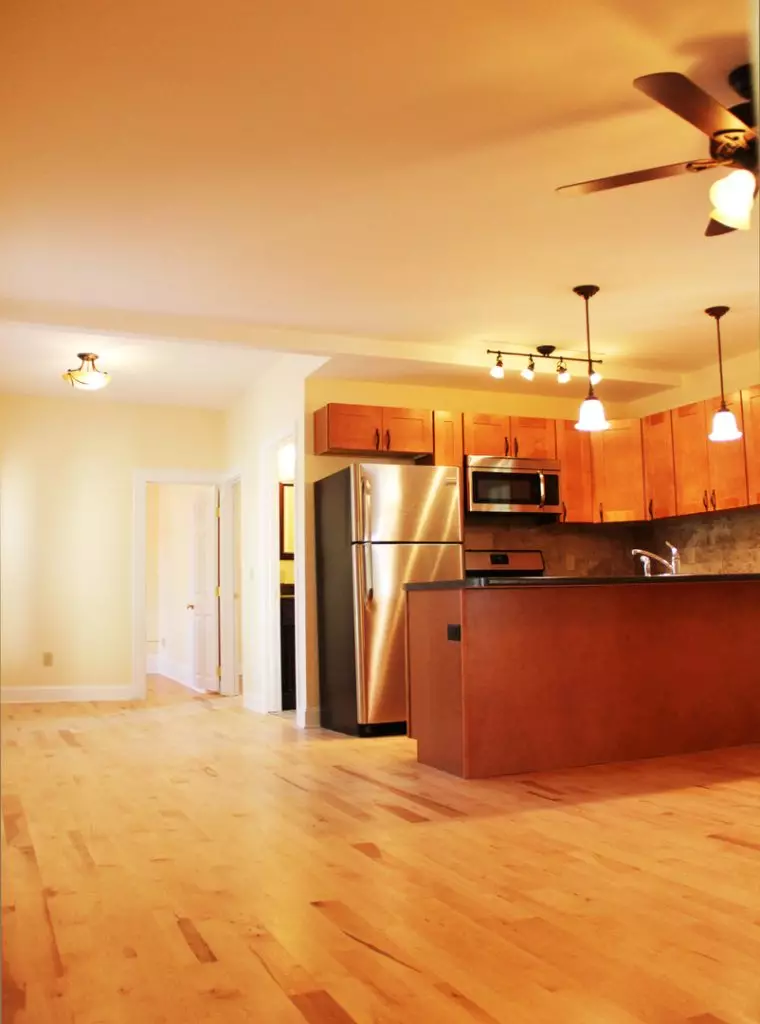 108A North Winooski Ave, Burlington, VT | Renovated 4 Bedroom, 2 Bath Apartment | June 2027