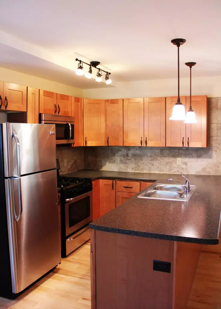 108A North Winooski Ave, Burlington, VT | Renovated 4 Bedroom, 2 Bath Apartment | June 2027