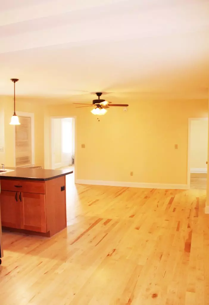 108A North Winooski Ave, Burlington, VT | Renovated 4 Bedroom, 2 Bath Apartment | June 2027