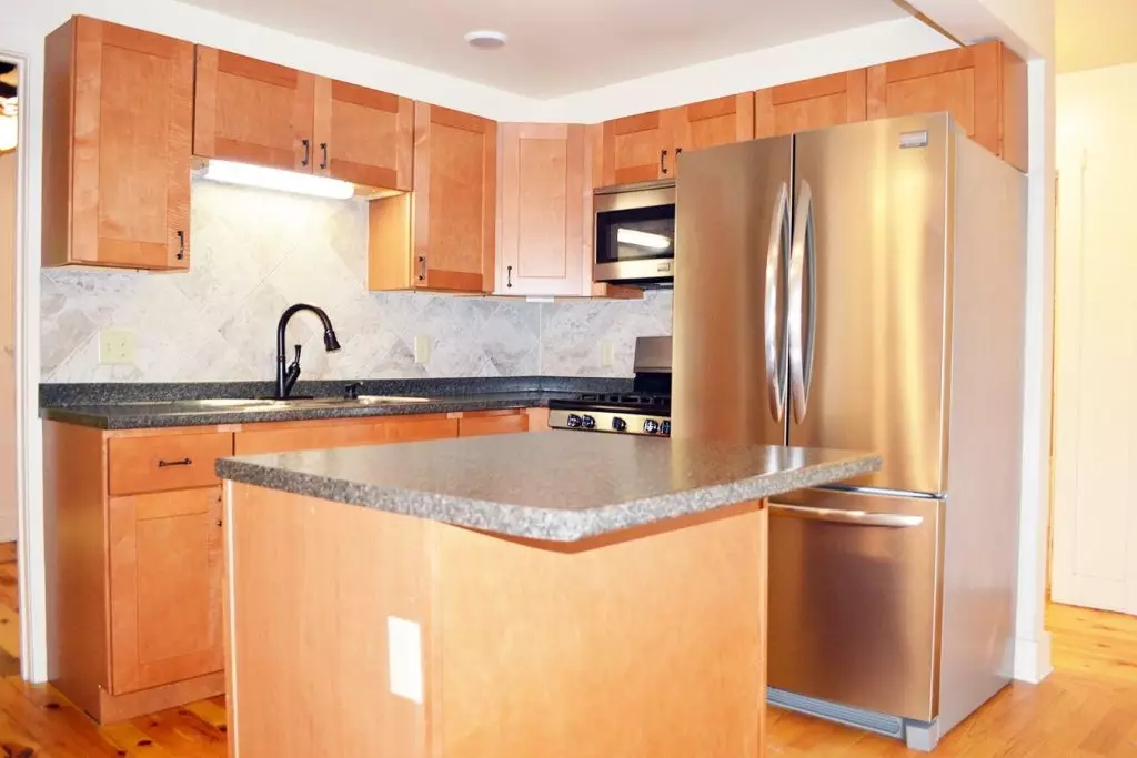 1048 North Ave, Burlington, VT | Renovated 4 Bedroom, 2 Bath House with Parking | June 2027
