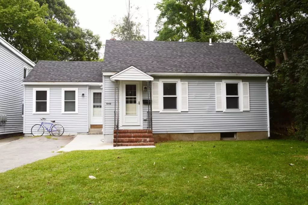 1048 North Ave, Burlington, VT | Renovated 4 Bedroom, 2 Bath House with Parking | June 2027