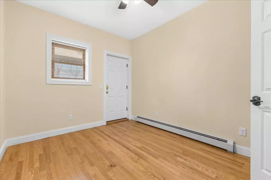 Newly Renovated 4 Bedroom + Office Apartment in Burlington, VT | Near UVM | June 2027