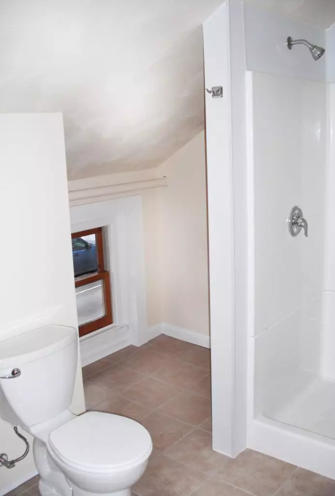 98 North St, Burlington, VT | 4 Bedroom House with Fenced Yard & Parking | June 2027