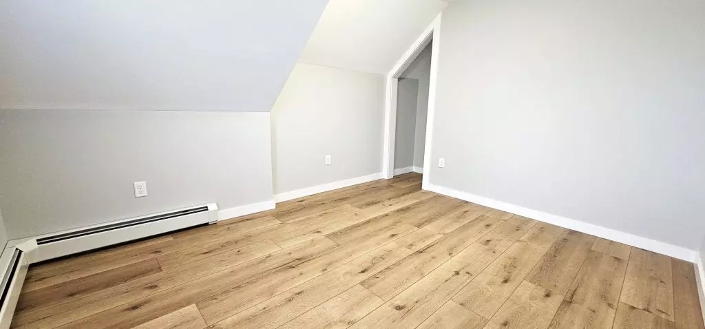 Newly Renovated 4 Bedroom Apartment in Burlington, VT | 1 Bath, Laundry & Yard | June 2027