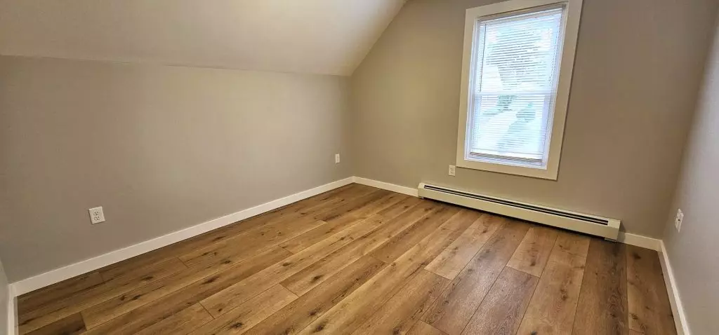 Newly Renovated 4 Bedroom Apartment in Burlington, VT | 1 Bath, Laundry & Yard | June 2027