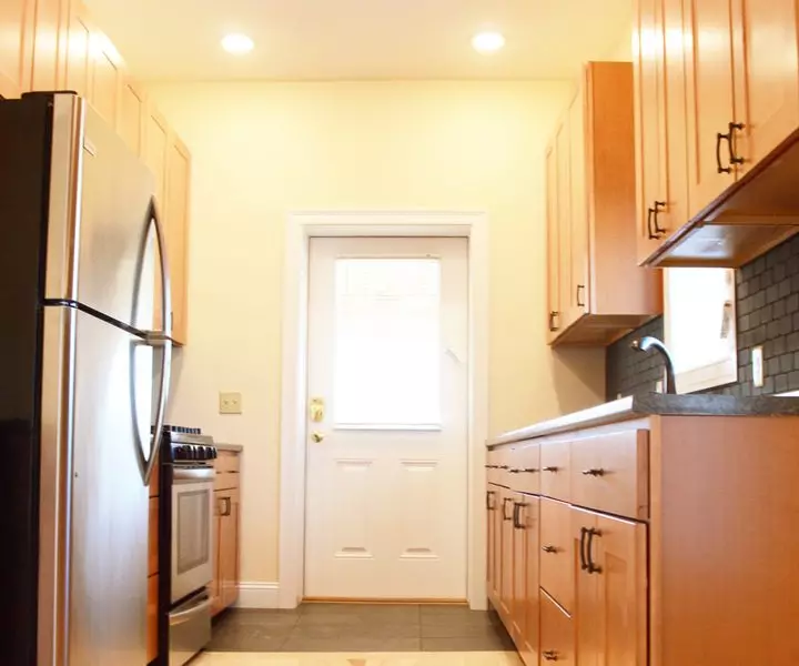 131 Archibald St, Burlington, VT | Renovated 4 Bedroom, 2 Bath Apartment with Parking | June 2027