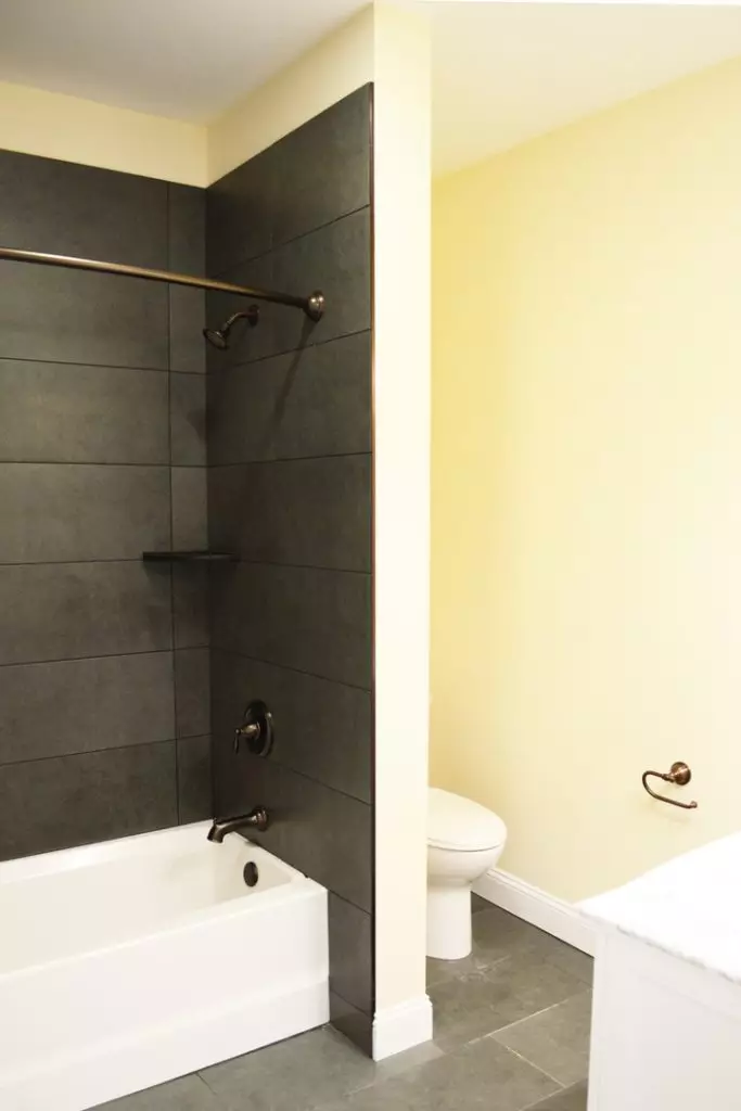 131 Archibald St, Burlington, VT | Renovated 4 Bedroom, 2 Bath Apartment with Parking | June 2027
