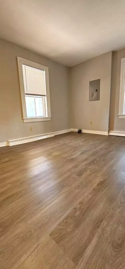 540 St Paul St #1, Burlington, VT | Newly Renovated 3 Bedroom, 1 Bath Apartment | June 2027