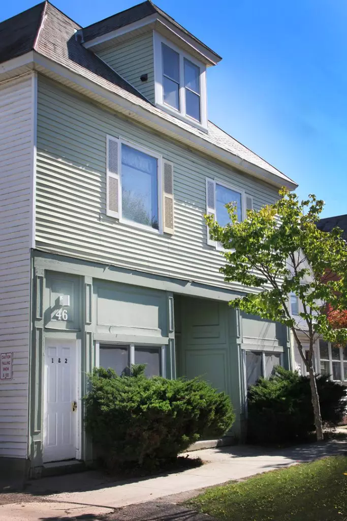 46 No. Champlain St #2, Burlington, VT | Gorgeous 3 Bedroom, 1 Bath Apartment | June 2027