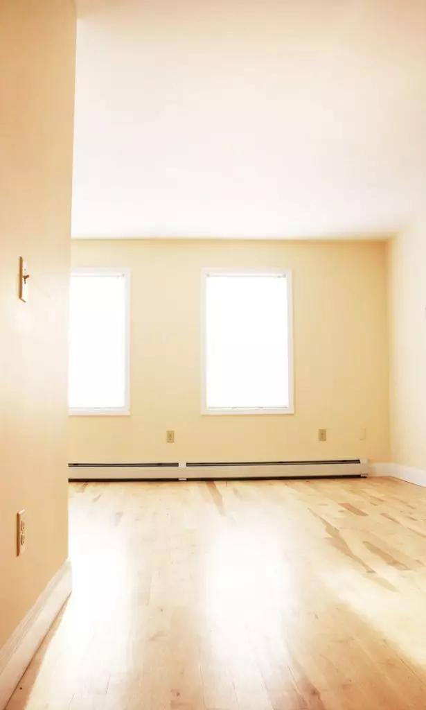 359 Saint Paul St #4, Burlington, VT | Huge 3 Bedroom Downtown Apartment with Parking | June 2027