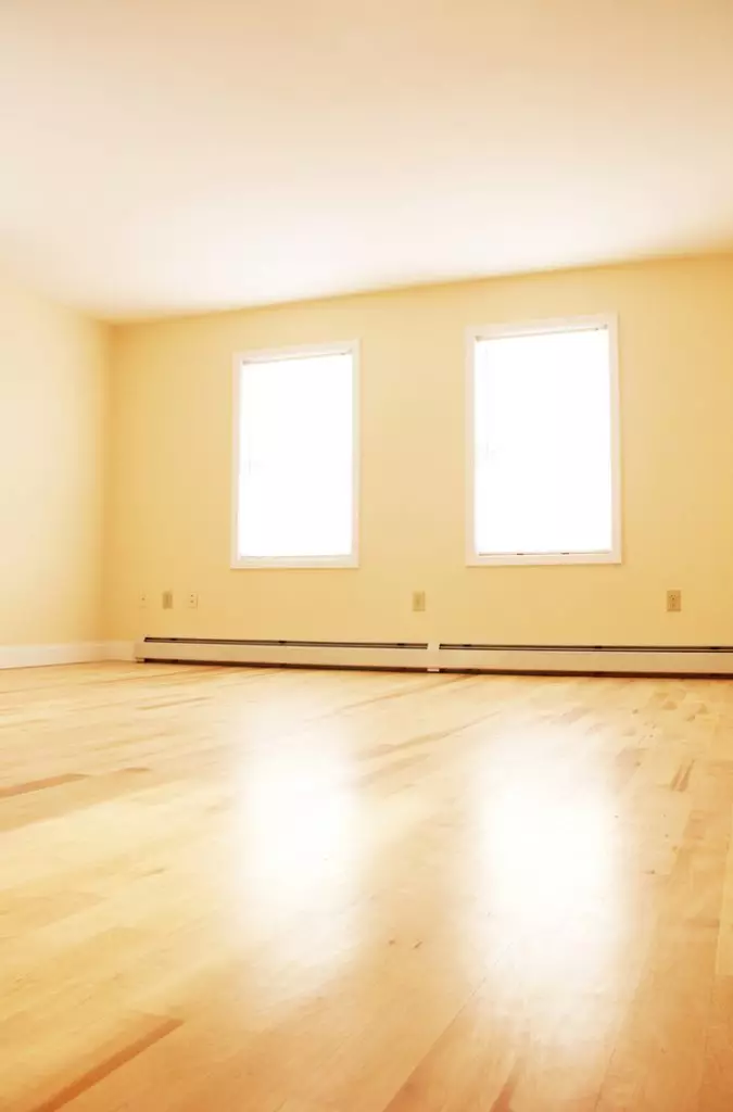 359 Saint Paul St #4, Burlington, VT | Huge 3 Bedroom Downtown Apartment with Parking | June 2027