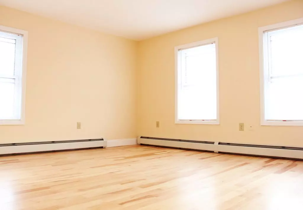 359 Saint Paul St #4, Burlington, VT | Huge 3 Bedroom Downtown Apartment with Parking | June 2027