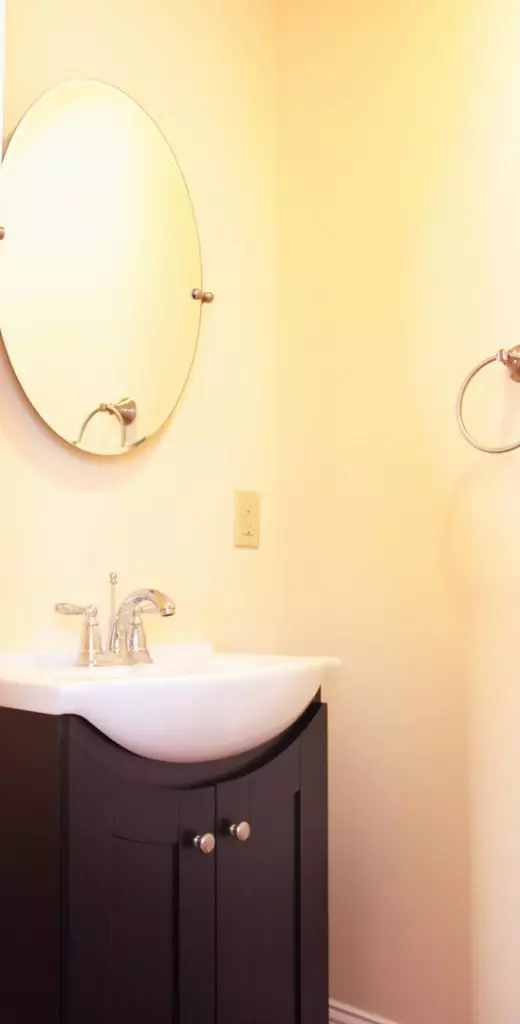 359 Saint Paul St #4, Burlington, VT | Huge 3 Bedroom Downtown Apartment with Parking | June 2027