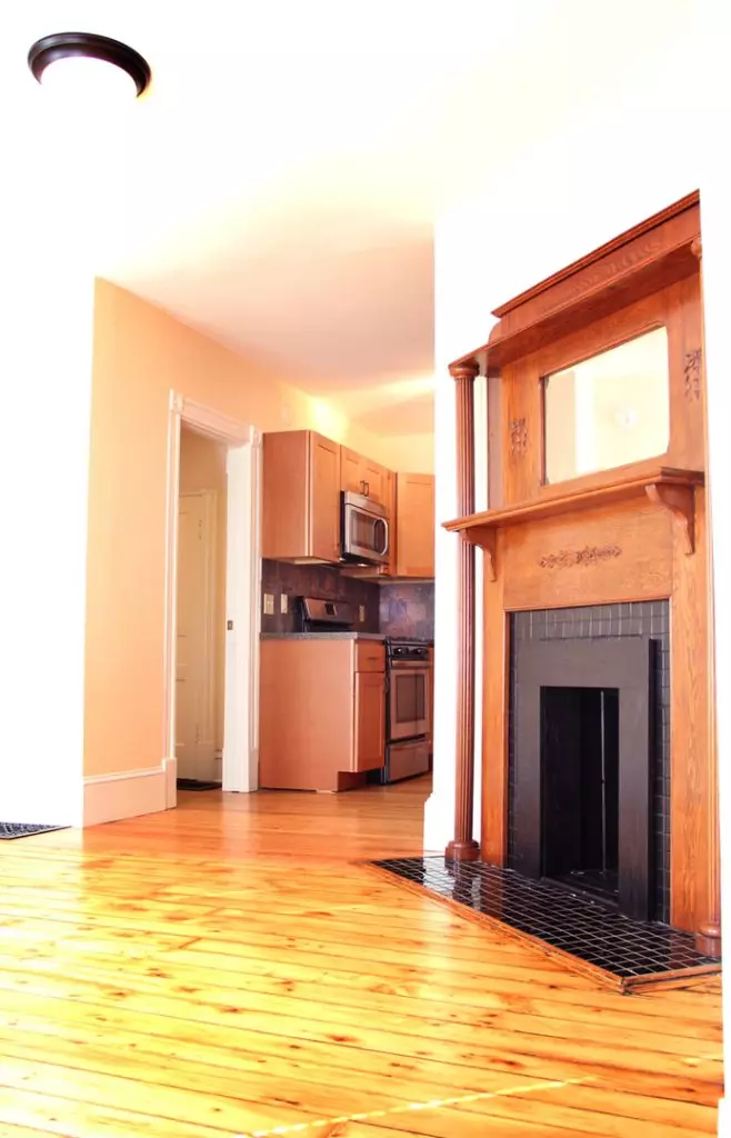 206A North Winooski Ave, Burlington, VT | Renovated 3 Bedroom Apartment Near UVM & Champlain College | June 2027
