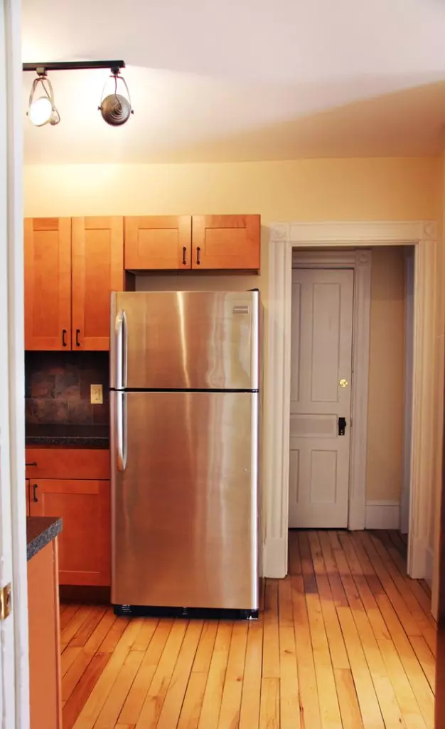 206A North Winooski Ave, Burlington, VT | Renovated 3 Bedroom Apartment Near UVM & Champlain College | June 2027