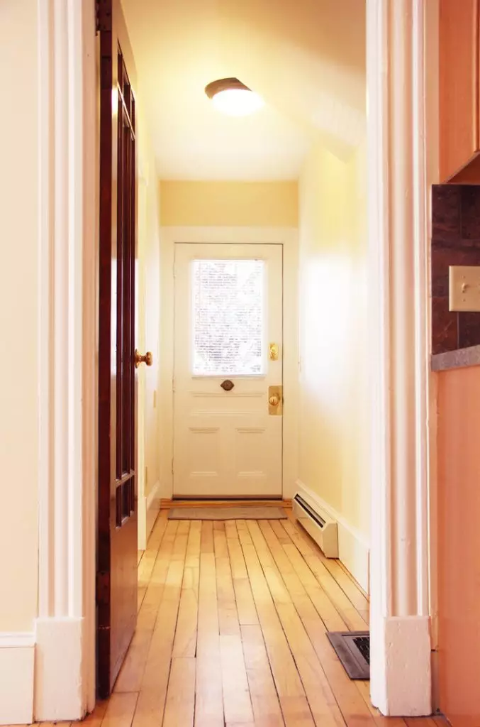206A North Winooski Ave, Burlington, VT | Renovated 3 Bedroom Apartment Near UVM & Champlain College | June 2027