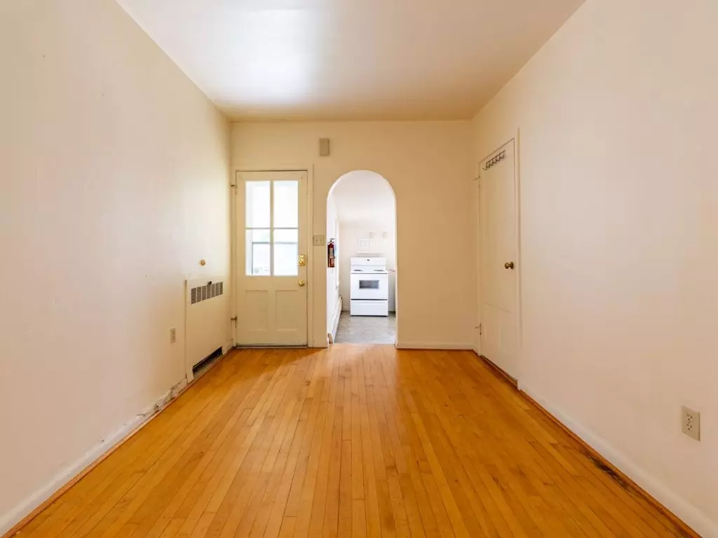 126 North Willard St, Burlington, VT | 3 Bedroom Apartment Near UVM & Downtown | June 2027