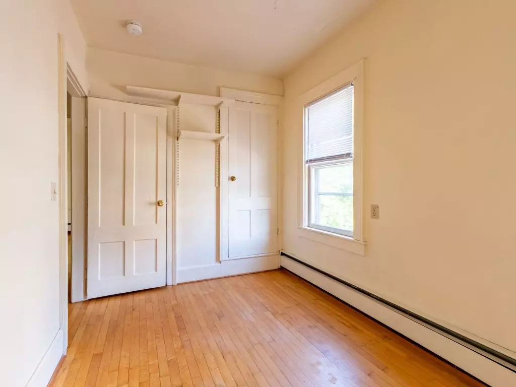 126 North Willard St, Burlington, VT | 3 Bedroom Apartment Near UVM & Downtown | June 2027