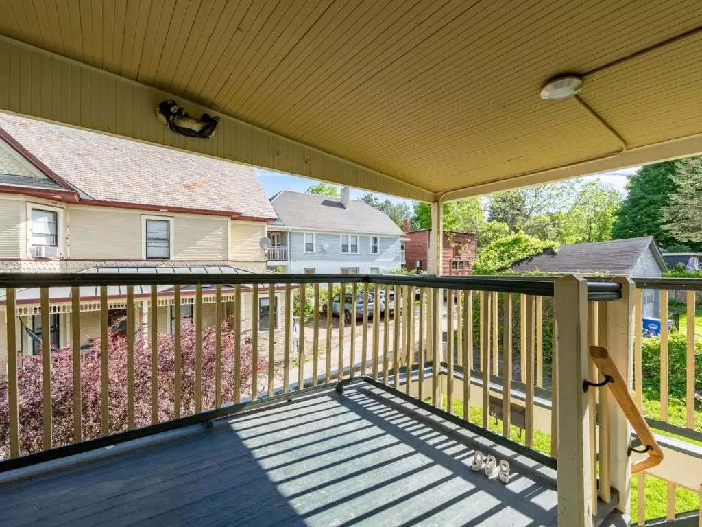 126 North Willard St, Burlington, VT | 3 Bedroom Apartment Near UVM & Downtown | June 2027