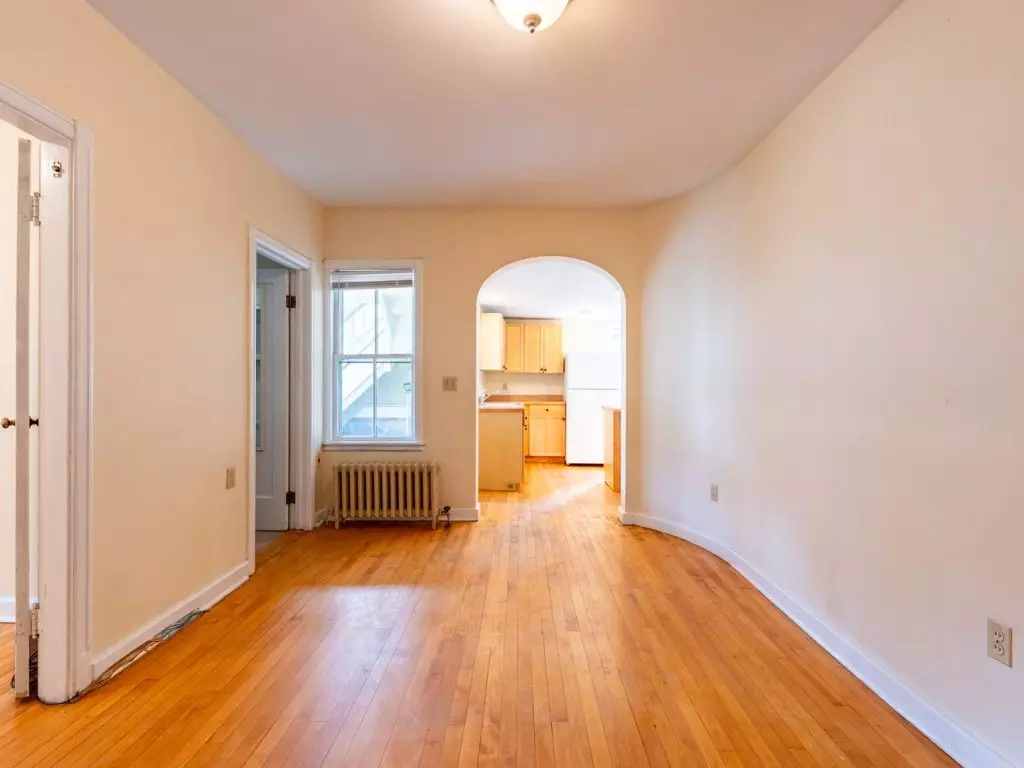 124 North Willard St, Burlington, VT | 3 Bedroom Apartment Near UVM & Downtown | June 2027