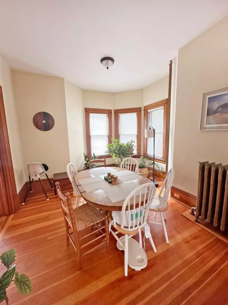 Spacious 8-Bedroom House Near UVM – 132 North Willard Street, Burlington, VT