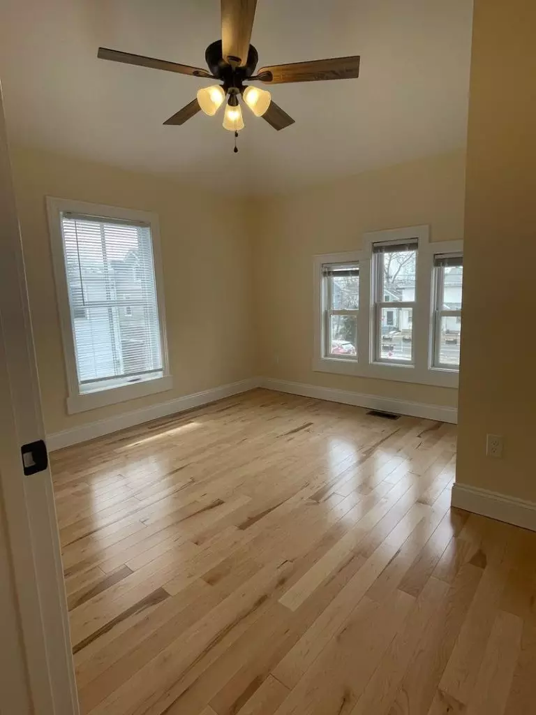 74 Elmwood Ave, Burlington, VT | Newly Renovated 6 Bedroom House Near UVM & Downtown | June 2027