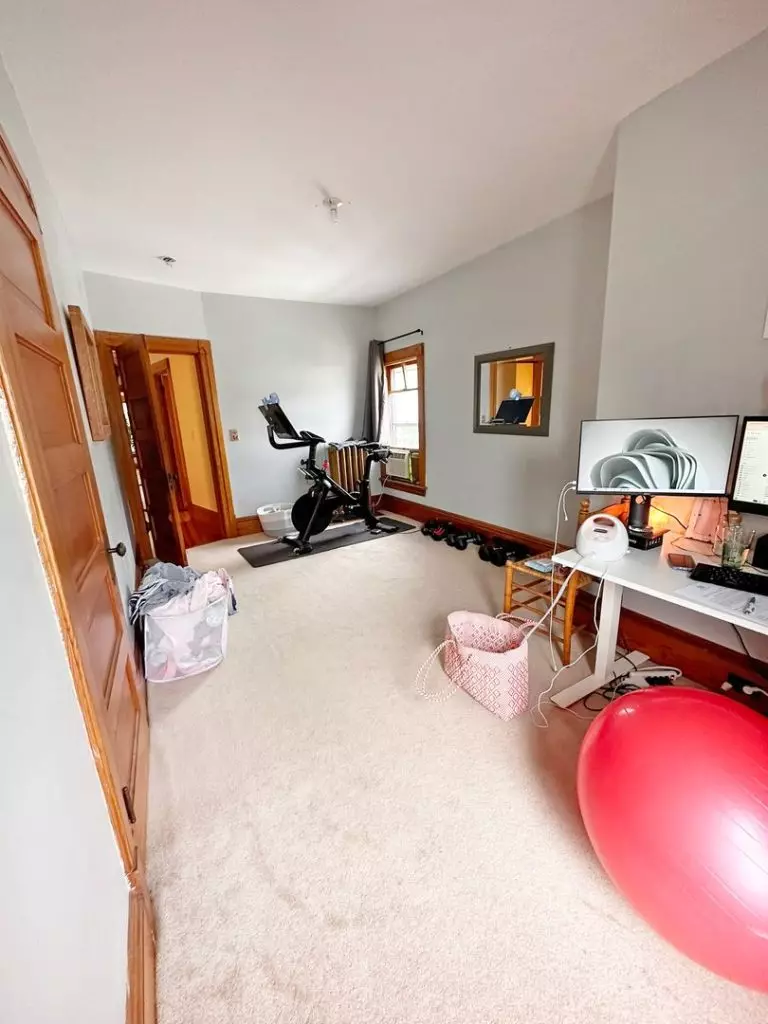 Spacious 8-Bedroom House Near UVM – 132 North Willard Street, Burlington, VT