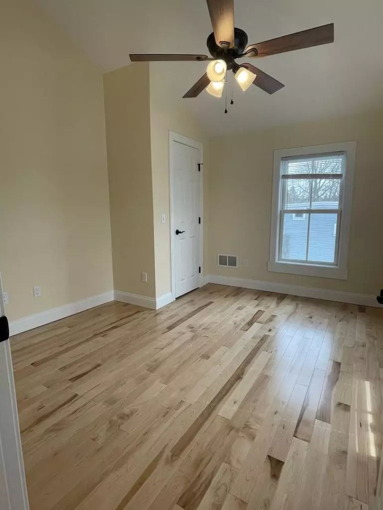 74 Elmwood Ave, Burlington, VT | Newly Renovated 6 Bedroom House Near UVM & Downtown | June 2027