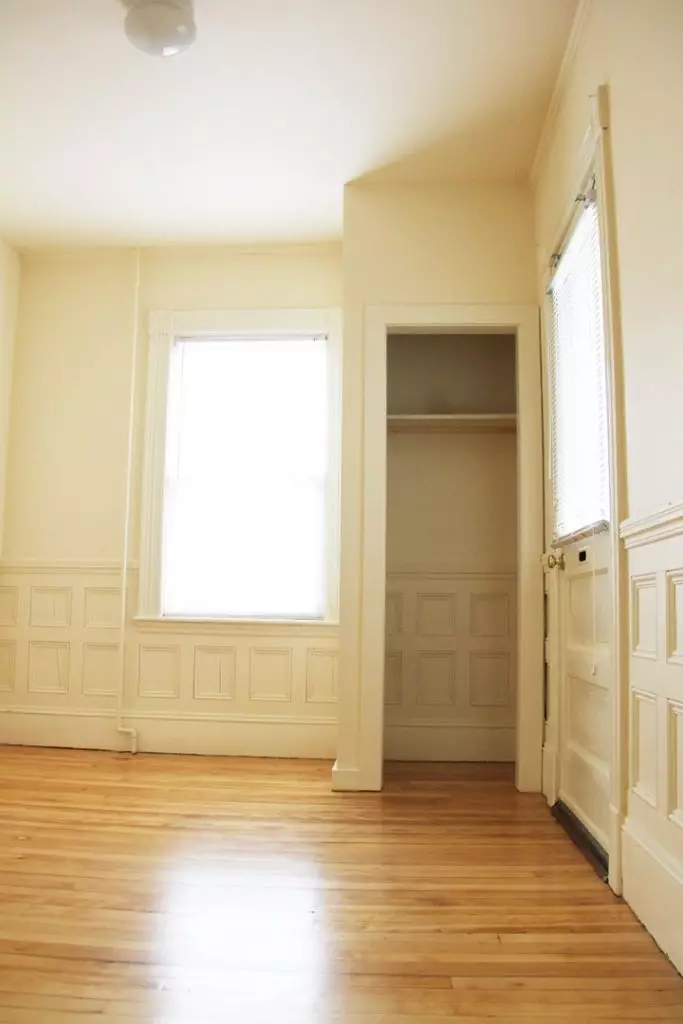 116 North Winooski Ave #2, Burlington, VT | Renovated 3 Bedroom Apartment Near UVM & Downtown | June 2027