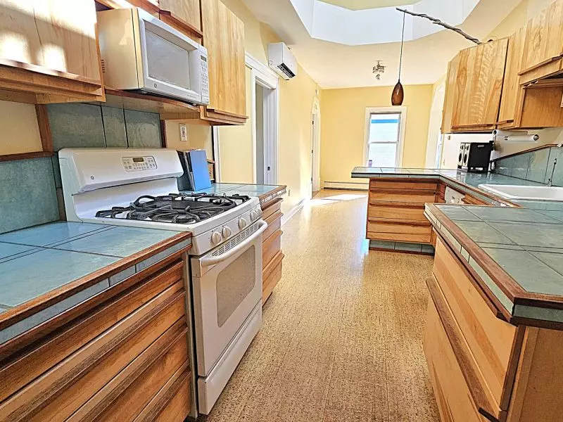 Unique 3 Bedroom Apartment in Burlington, VT | Loft, Skylight & In-Unit Laundry | June 2027