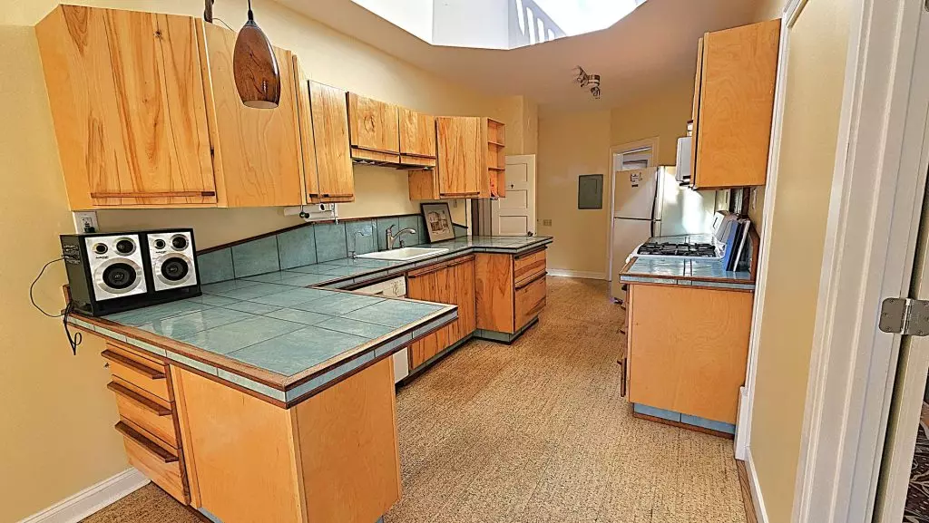Unique 3 Bedroom Apartment in Burlington, VT | Loft, Skylight & In-Unit Laundry | June 2027
