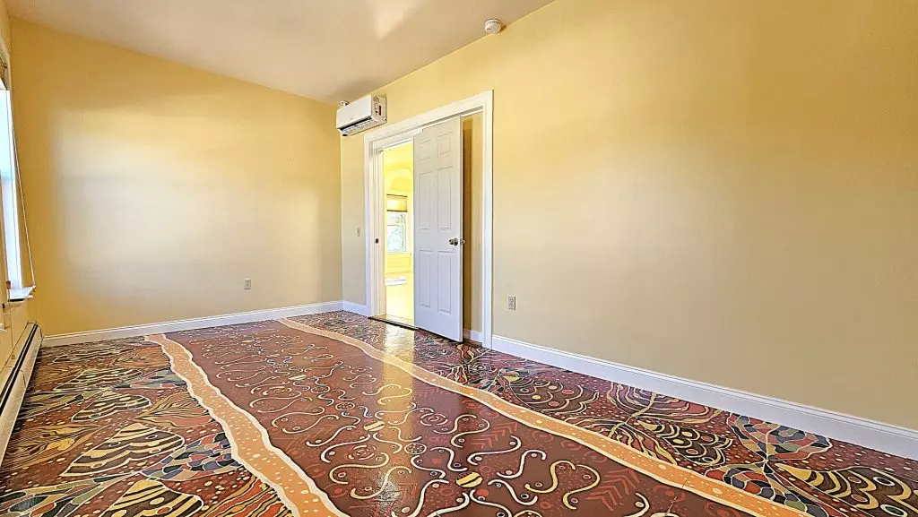 Unique 3 Bedroom Apartment in Burlington, VT | Loft, Skylight & In-Unit Laundry | June 2027