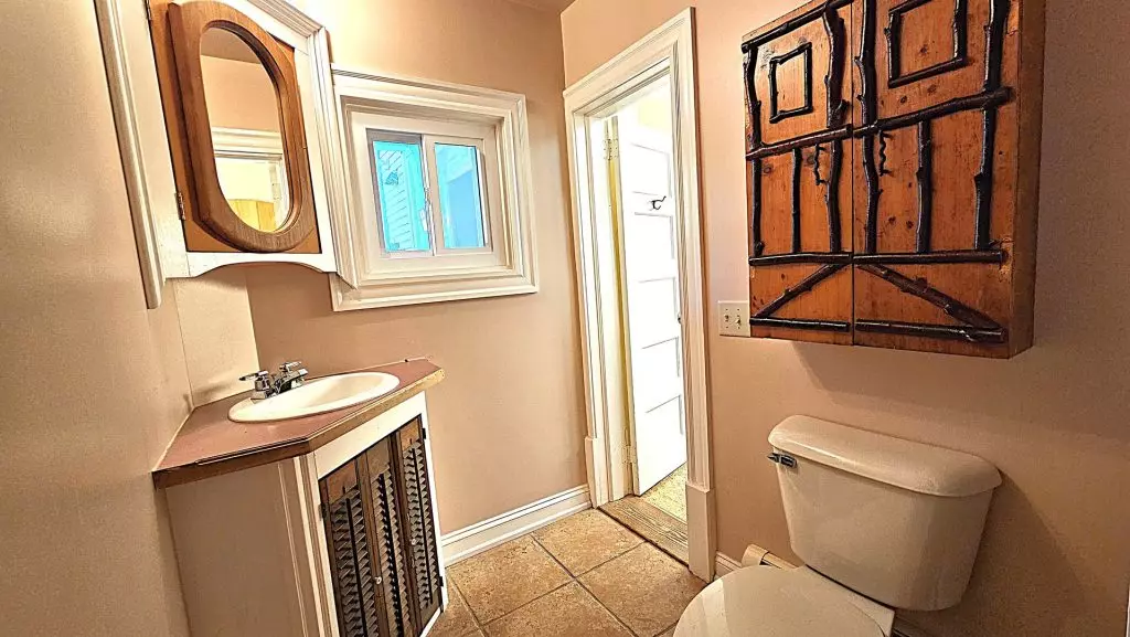 Unique 3 Bedroom Apartment in Burlington, VT | Loft, Skylight & In-Unit Laundry | June 2027