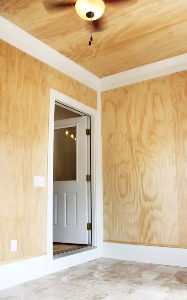 24 Cedar St, Burlington, VT | Renovated 3 Bedroom Apartment with Parking | June 2027