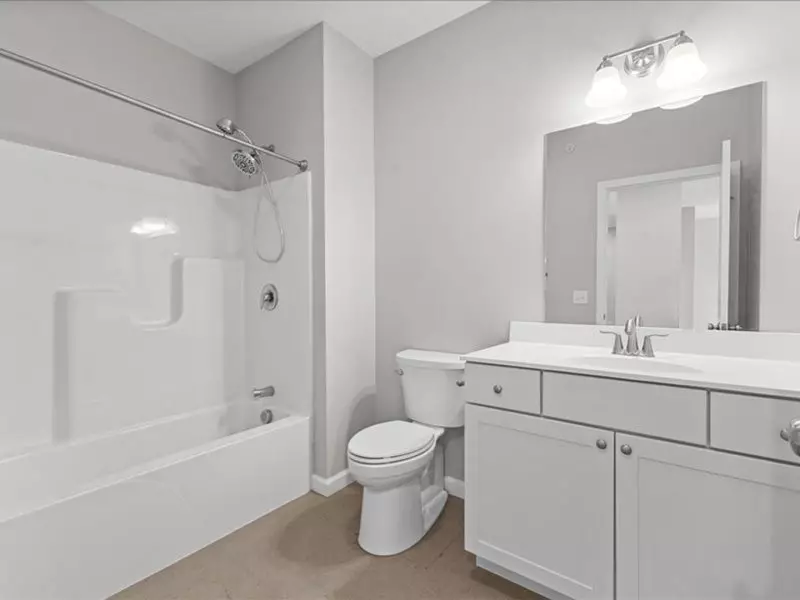 2 Bedroom Apartment in Williston | Heat & Hot Water Included