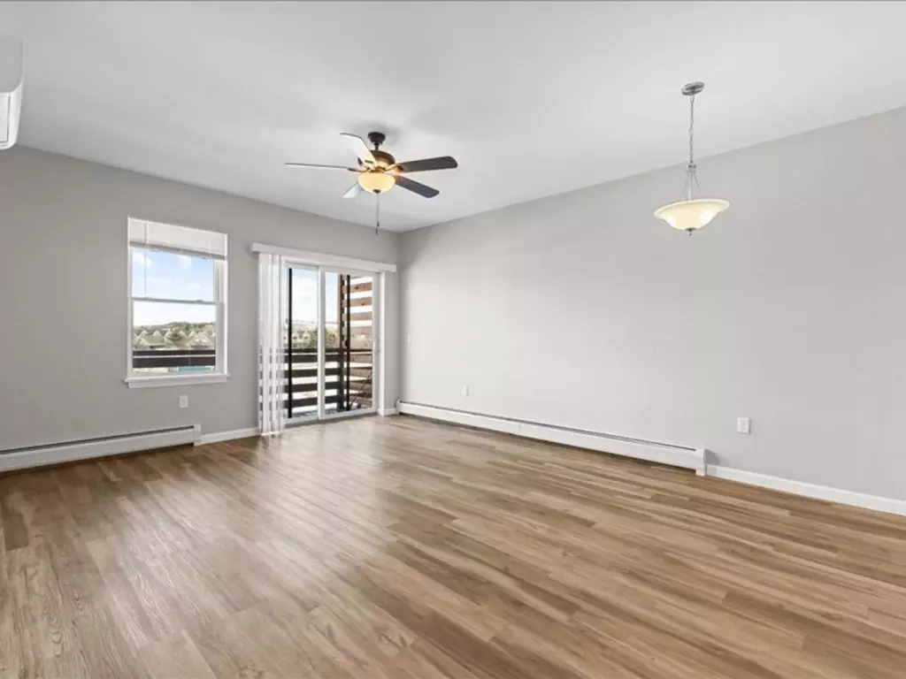 Newly Renovated 2 Bedroom in Williston – Available Starting October 15th!
