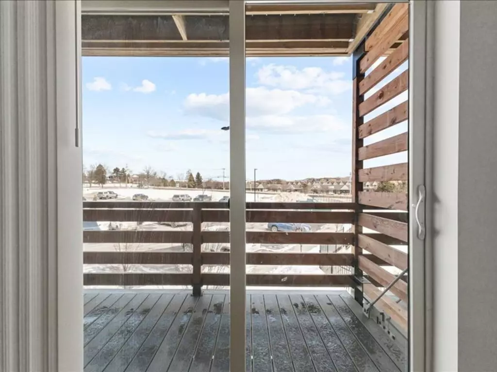 Newly Renovated 2 Bedroom in Williston – Available Starting October 15th!