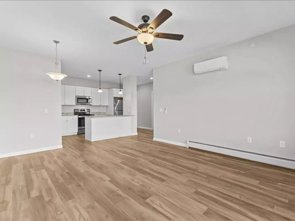Newly Renovated 2 Bedroom in Williston – Available Starting October 15th!