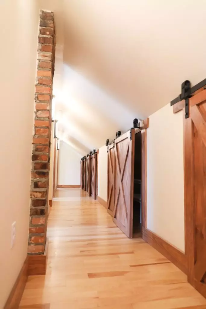 6 Chase St, Burlington, VT | 5 Bedroom, 2 Bathroom Apartment Near UVM | June 2027