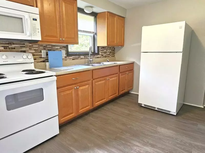 Two Bedroom Townhouse in Colchester – Available November 1, 2026